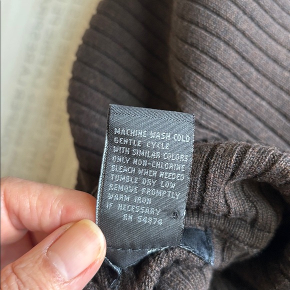 The Limited Ribbed Dark Brown Turtleneck Sweater- 100% Cotton - Picture 10 of 15